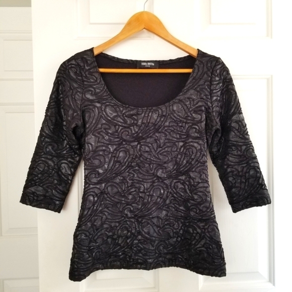 Terra NOSTRA FEMME Black 3/4 Sleeve Textured Pattern Top Size M - Picture 2 of 8